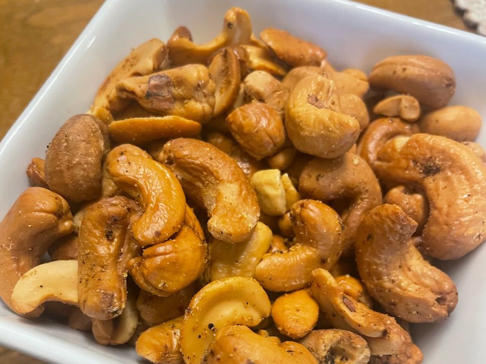 Air Fryer Lemon-Pepper Garlic Cashews