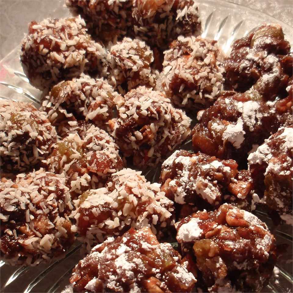 Passover Date Charoset Bites