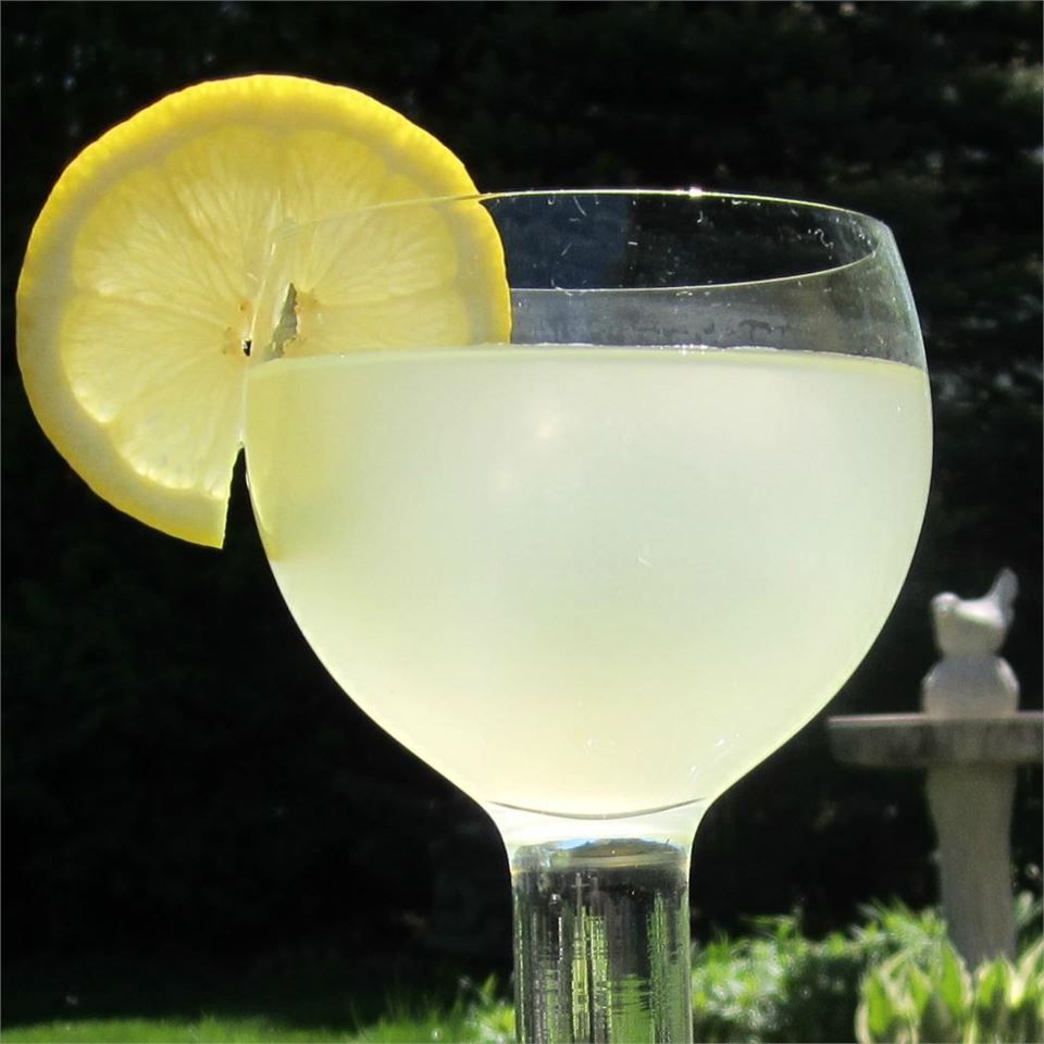 Zingy Ginger-Lemon Refresher