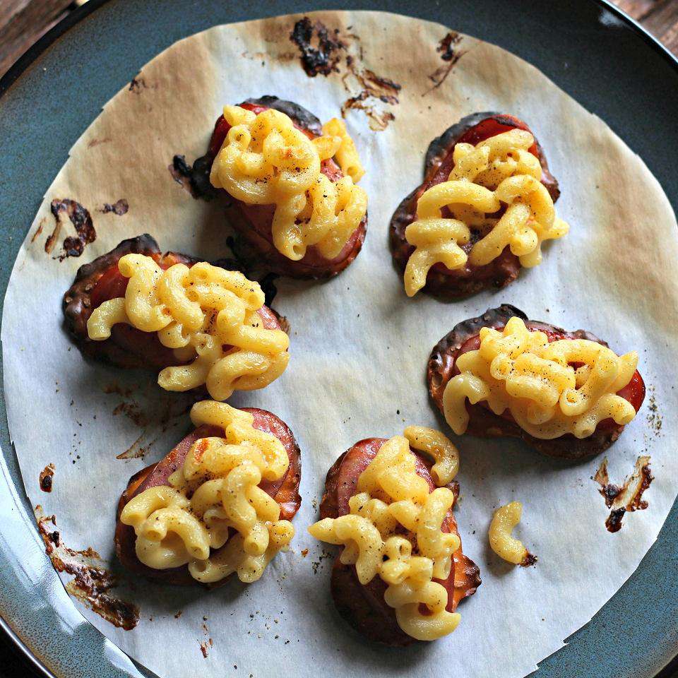 Mini Mac and Cheese Pretzel Bites