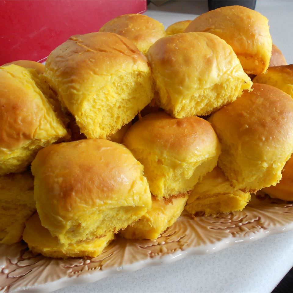 Golden Winter Squash Dinner Rolls