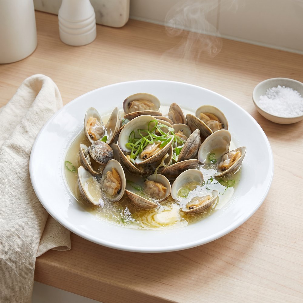 Butter-Sake Steamed Clams