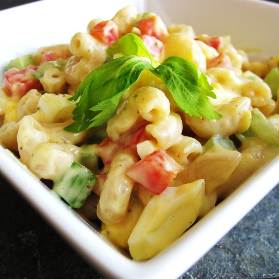 Homestyle Amish Macaroni Salad