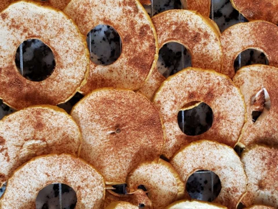 Cinnamon Sugar Apple Crisps