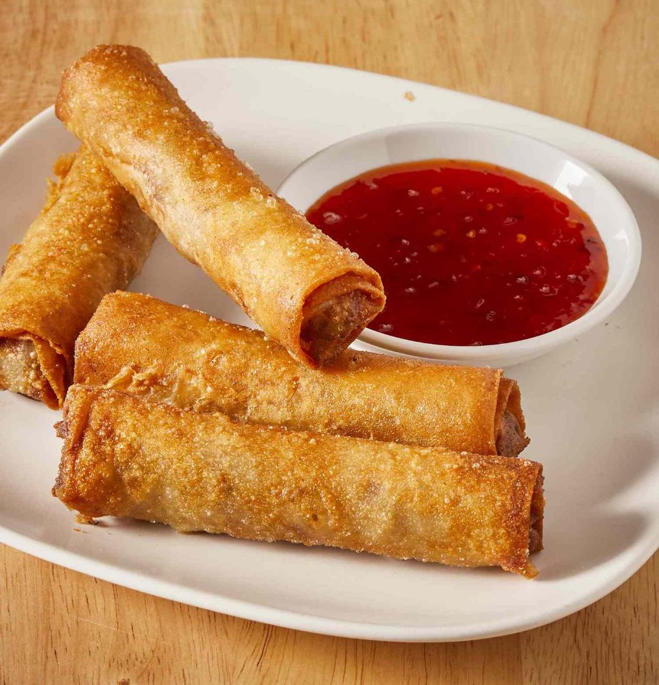 Classic Filipino Lumpia Rolls