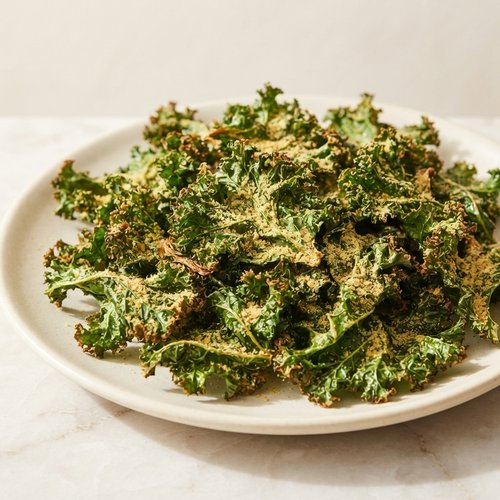 Cheesy Kale Chips