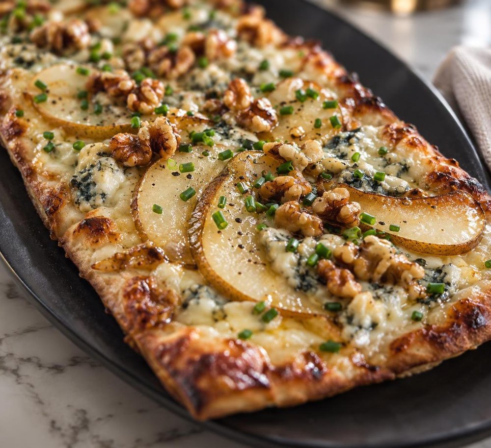 Gorgonzola and Pear Flatbread Pizza