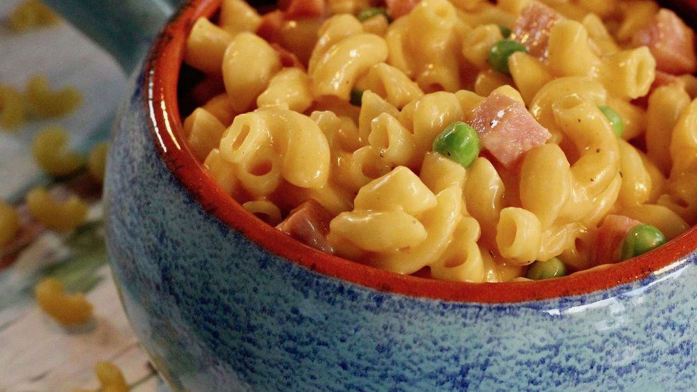 Pressure Cooker Macaroni and Cheese with Ham and Peas