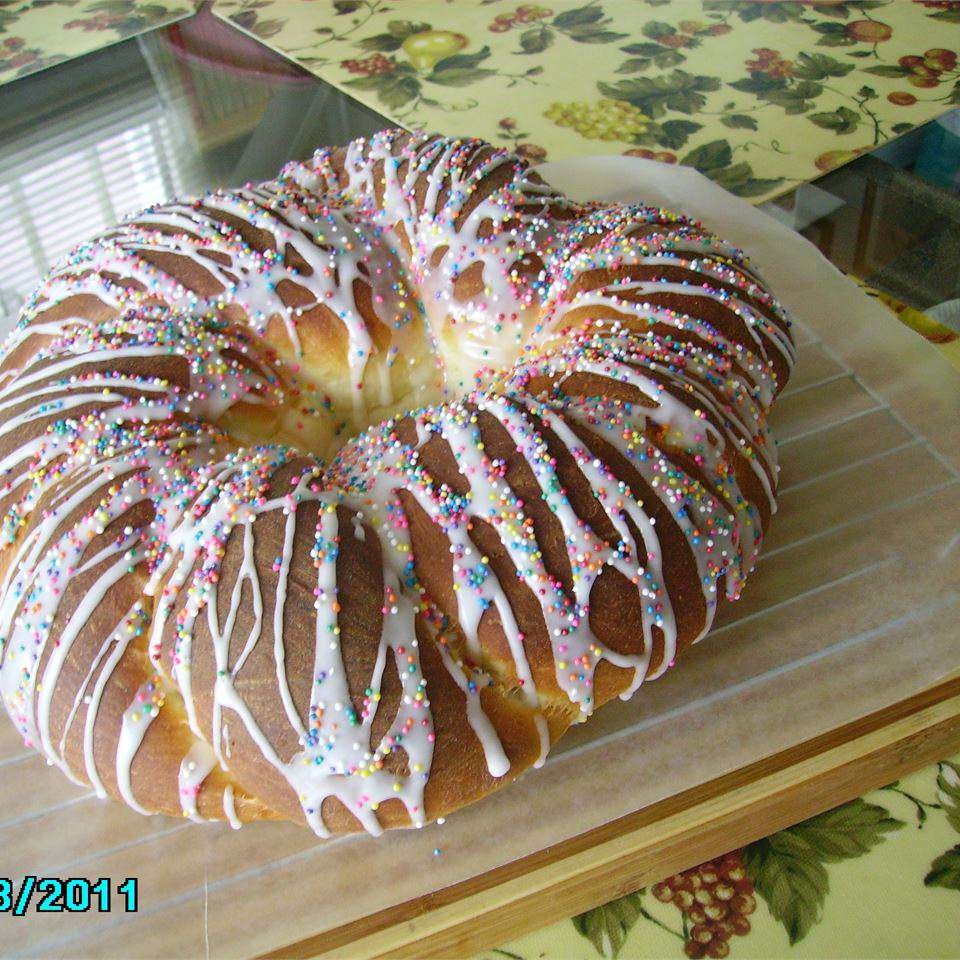 Anise-Scented Italian Easter Loaf