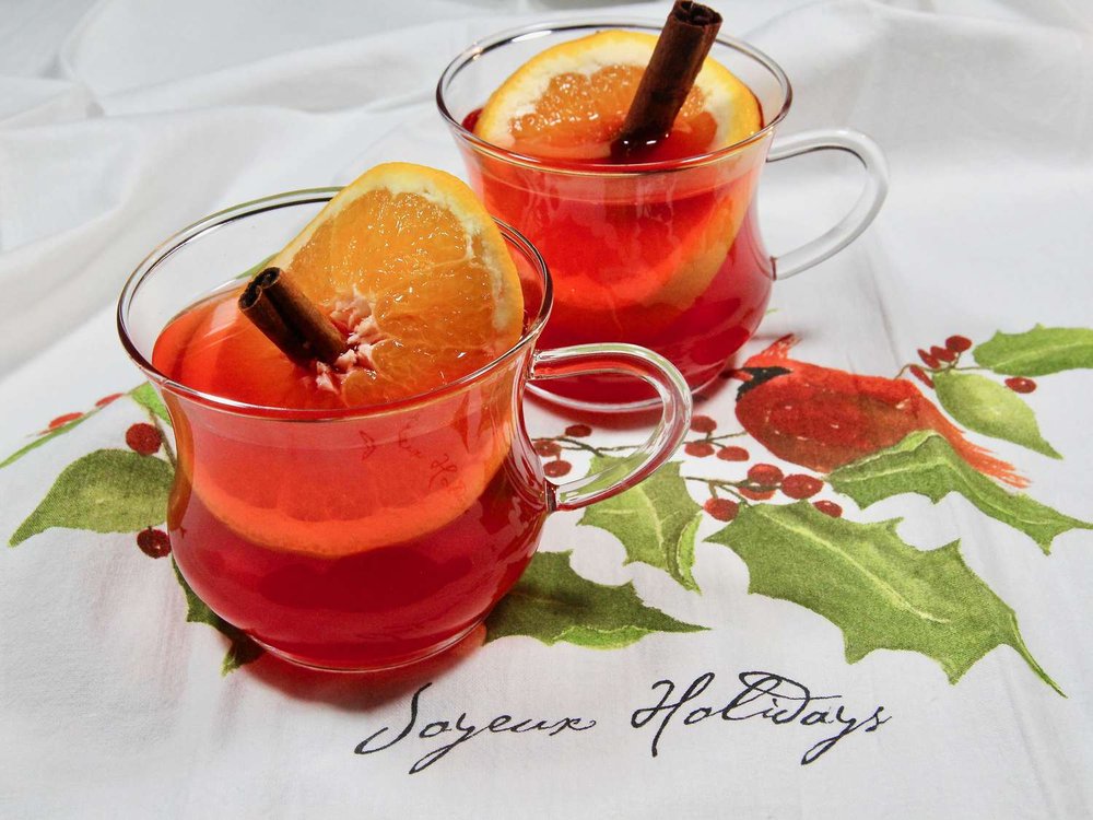 Spiced Cranberry Mulled Drink
