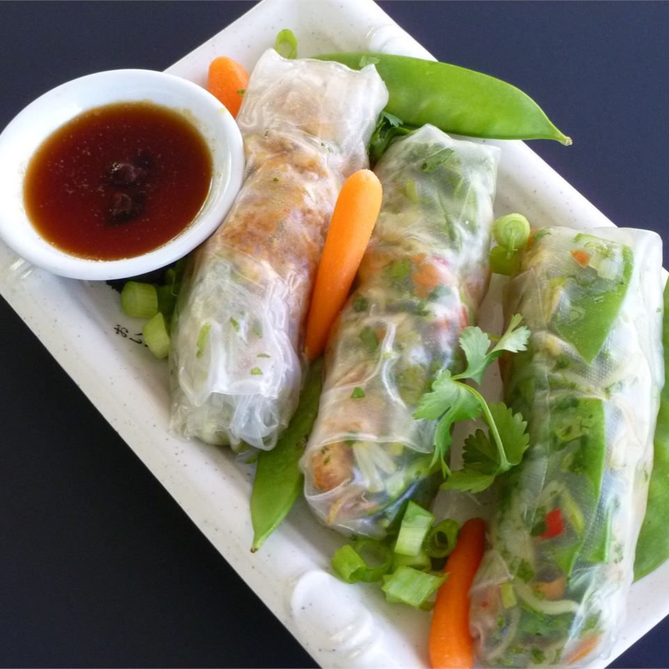 Thai-Style Chicken Fresh Spring Rolls
